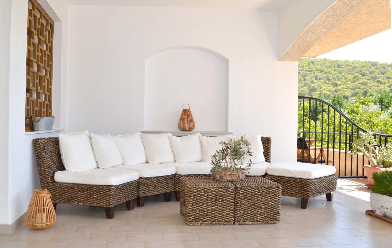 Villa Yiotevi Poros Town ภายนอก รูปภาพ